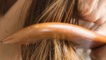 Як зміцнити волосся – рекомендації щодо ефективної боротьби з випадінням волосся